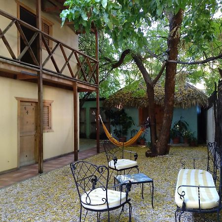 Barahona Hotel Loro Tuerto מראה חיצוני תמונה