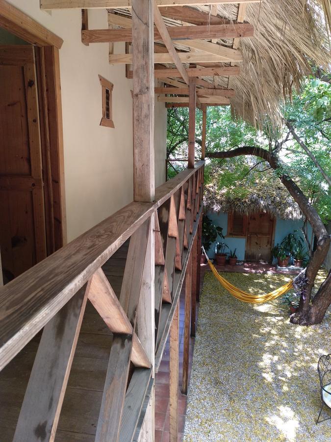 Barahona Hotel Loro Tuerto מראה חיצוני תמונה
